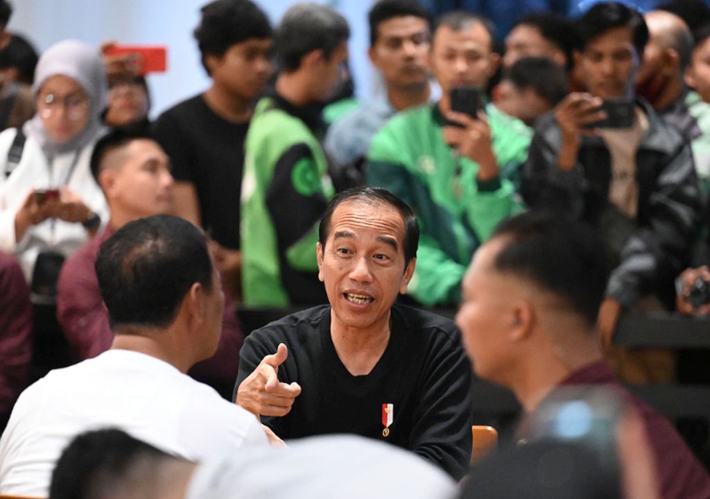 Jokowi Santap Mi dan Sapa Warga Mataram&nbsp;NTB