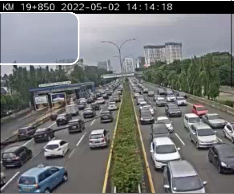 Urai Kepadatan Lalin, Contraflow Diberlakukan di KM 44-KM 46 Tol Jagorawi Arah&nbsp;Sukabumi